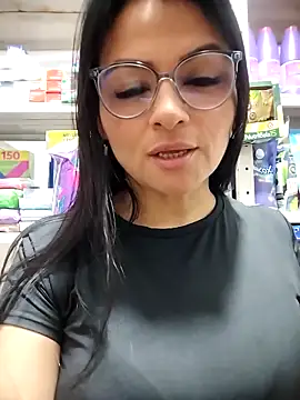 Linda Lars online show from 11-24-25, 03:06