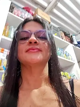 Snapshot of Linda_Lars chatting on 02-15-26, 03:29 Linda Lars online show from 02-15-26, 03:29