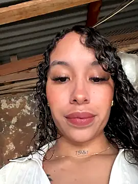 MarieLeon online show from 12-14-25, 08:14