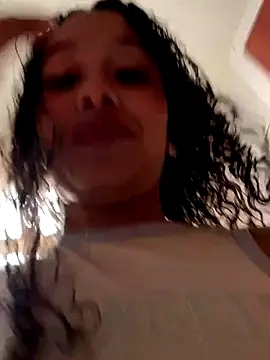 MarieLeon online show from 10-08-25, 08:42