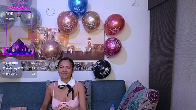 Snapshot of anellejones chatting on 03-14-25, 03:48 anellejones online show from 03-14-25, 03:48
