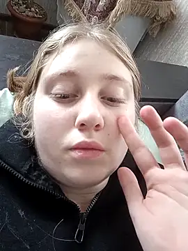 AnastasiaSky19 online show from 10-28-25, 08:46