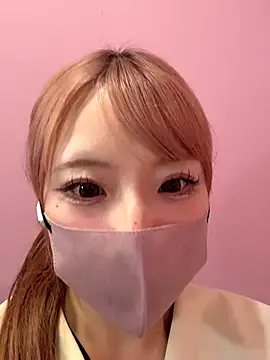 Snapshot of alice__1111 chatting on 09-13-25, 10:04 alice  1111 online show from 09-13-25, 10:04