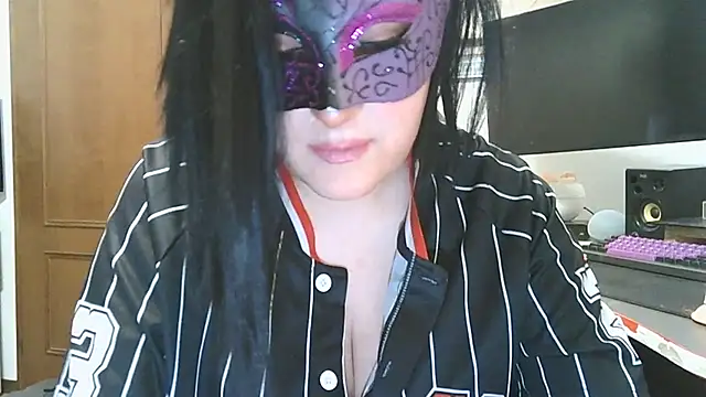 LaDamaNeraa online show from 09-29-25, 01:28