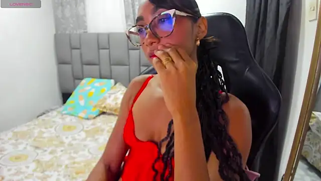 Snapshot of MurphyAngelina chatting on 06-14-26, 03:19 MurphyAngelina online show from 06-14-26, 03:19