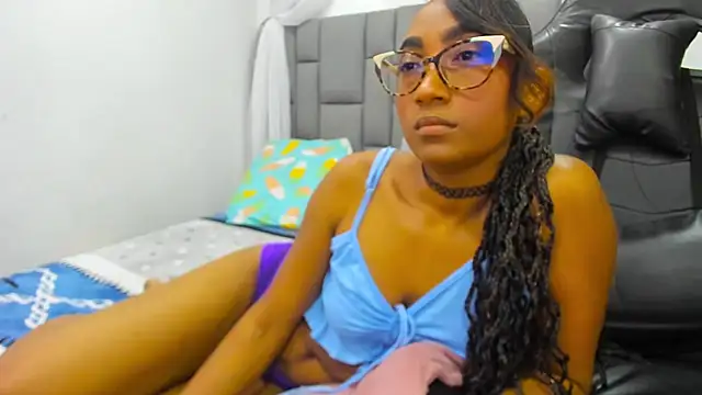 MurphyAngelina online show from 04-10-26, 03:24