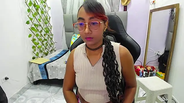 MurphyAngelina online show from 10-18-25, 02:57
