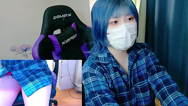 hazuki 8008 online show from 10-24-25, 04:00