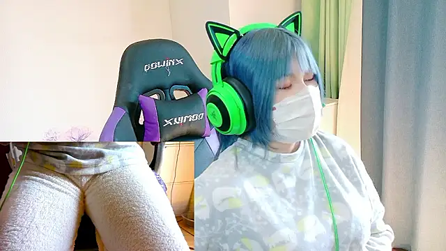 hazuki 8008 online show from 10-30-25, 03:49