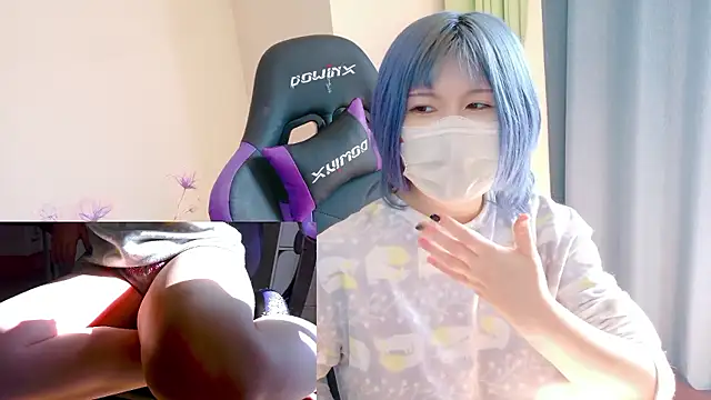 hazuki 8008 online show from 11-19-25, 02:33