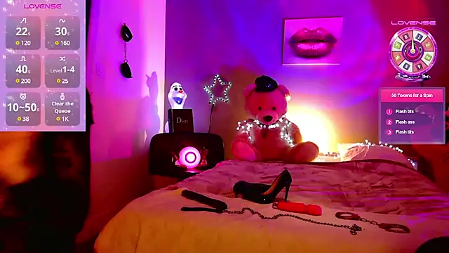 Stripgirl31 online show from 02-11-25, 12:17