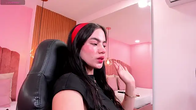 ariel jonees online show from 03-18-25, 04:50