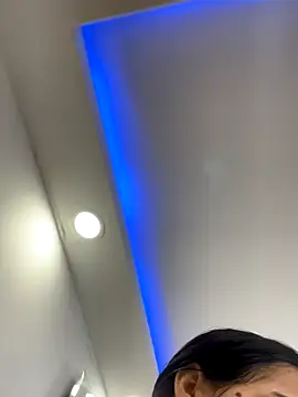 ariel jonees online show from 11-12-25, 02:48