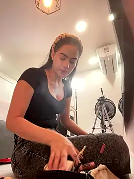 ariel jonees online show from 01-08-26, 02:01