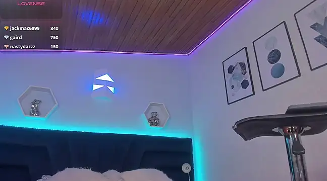  gia rose online show from 01-31-25, 09:37