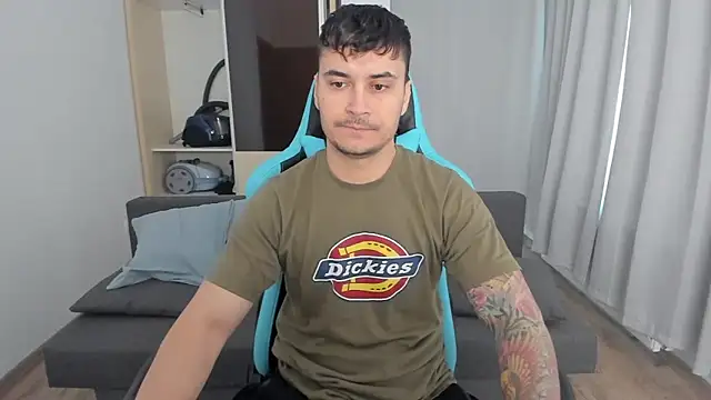 MatMalonne online show from 12-21-25, 07:32