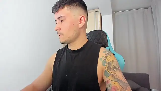 MatMalonne online show from 02-15-26, 01:54