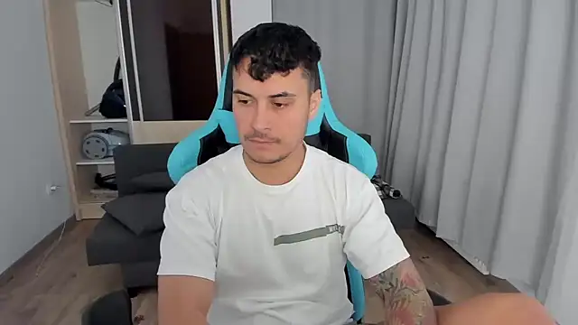 MatMalonne online show from 11-17-25, 05:17