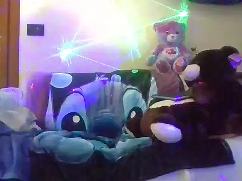 Snapshot of scorpionlady70 chatting on 12-14-24, 10:18 scorpionlady70 online show from 12-14-24, 10:18