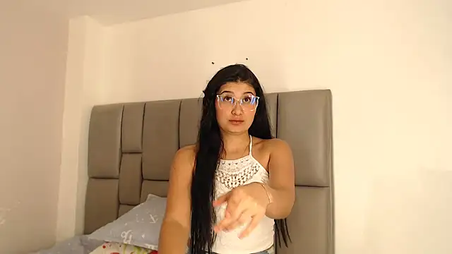 cloehonney online show from 04-01-26, 10:50