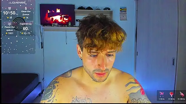 Snapshot of Ares_blue chatting on 02-19-26, 12:07 Ares blue online show from 02-19-26, 12:07