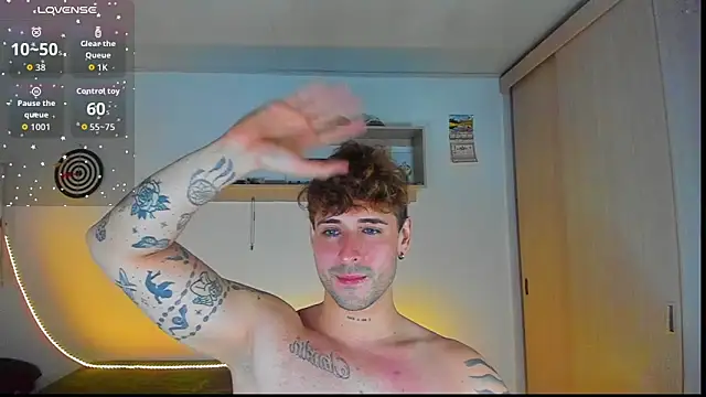 Snapshot of Ares_blue chatting on 02-03-26, 02:53 Ares blue online show from 02-03-26, 02:53