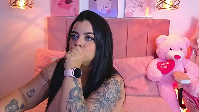 MiahJoness online show from 03-19-25, 07:18