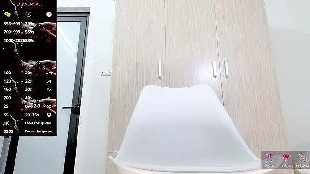 Kana hoshii online show from 11-12-25, 05:00