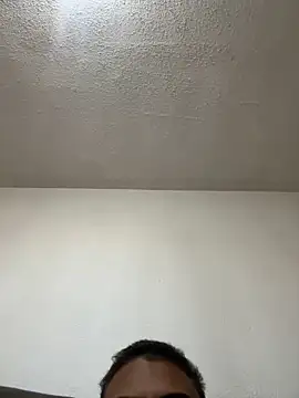 Snapshot of Akdablio chatting on 09-30-25, 01:28 Akdablio online show from 09-30-25, 01:28