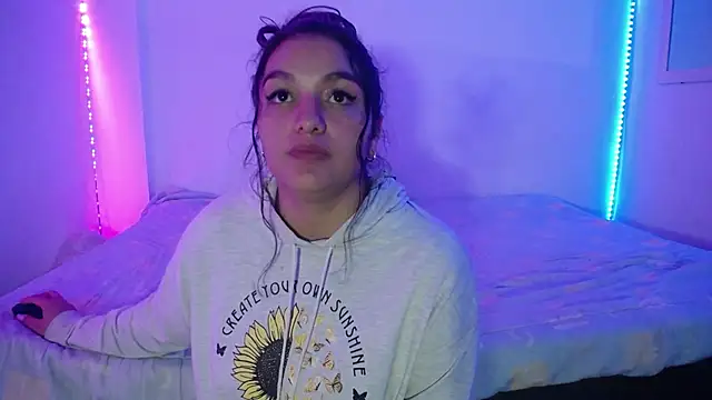 Laurenkenner  online show from 03-21-25, 06:18