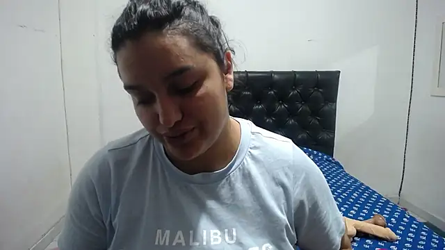 Laurenkenner  online show from 12-15-25, 07:52