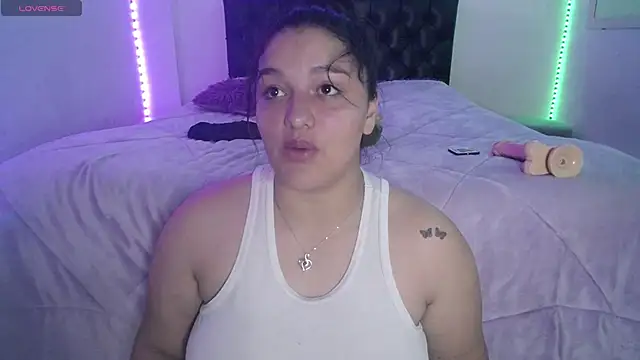 Laurenkenner  online show from 05-11-26, 06:38