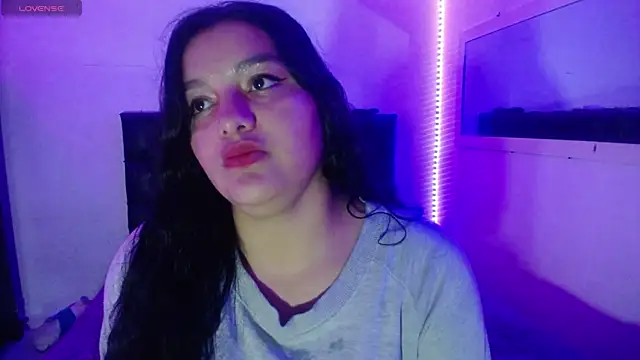 Laurenkenner  online show from 10-09-25, 07:58