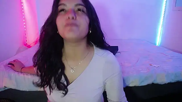 Laurenkenner  online show from 03-19-25, 06:01