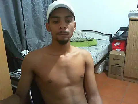 29YOURZ 28  online show from 10-13-25, 03:57