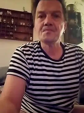 Snapshot of Bigpenis6y chatting on 10-11-25, 01:17 Bigpenis6y online show from 10-11-25, 01:17