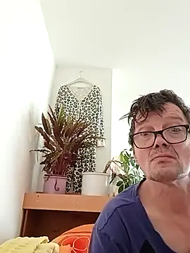 Snapshot of Bigpenis6y chatting on 03-16-25, 09:49 Bigpenis6y online show from 03-16-25, 09:49