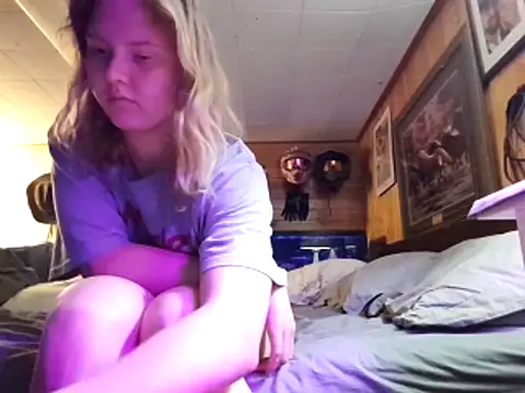 Ryan and Aurora online show from 04-09-26, 12:22