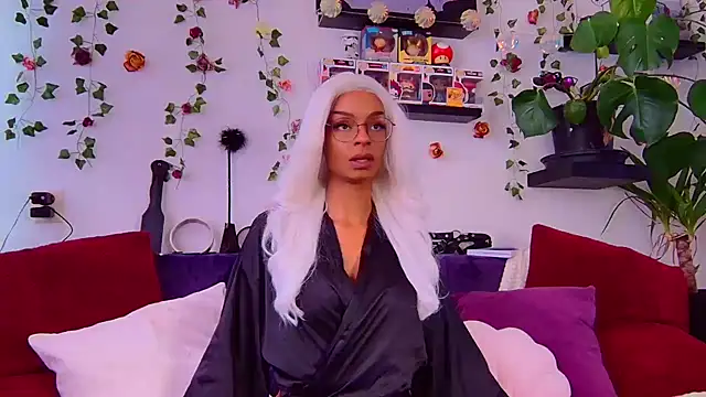 Snapshot of thegoddesschayenne chatting on 03-19-26, 01:33 thegoddesschayenne online show from 03-19-26, 01:33