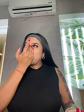 kiim taaylor online show from 11-30-25, 07:25