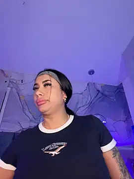 kiim taaylor online show from 12-21-25, 02:24