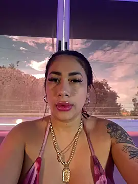 kiim taaylor online show from 10-29-25, 12:59