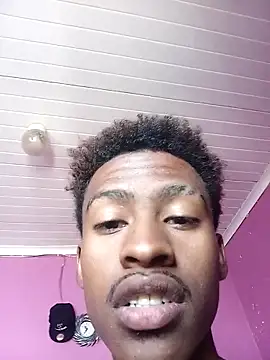 Snapshot of FlubbingCadaver chatting on 11-13-25, 08:40 FlubbingCadaver online show from 11-13-25, 08:40