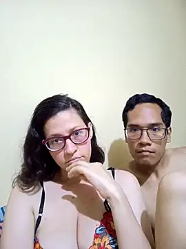 Snapshot of couple_orgasm chatting on 10-24-25, 02:43 couple orgasm online show from 10-24-25, 02:43