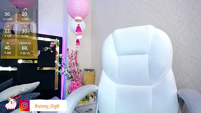 Snapshot of Bunny_O chatting on 03-22-25, 02:37 Bunny O online show from 03-22-25, 02:37