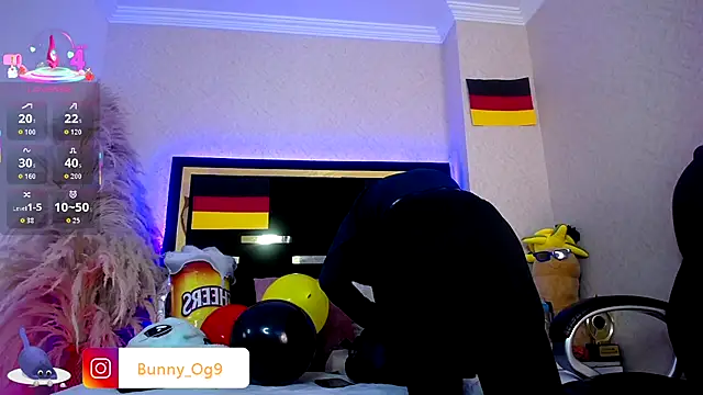 Snapshot of Bunny_O chatting on 09-30-25, 08:15 Bunny O online show from 09-30-25, 08:15