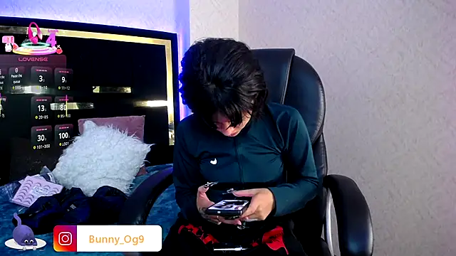 Snapshot of Bunny_O chatting on 09-13-25, 09:04 Bunny O online show from 09-13-25, 09:04