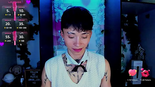 Snapshot of juniior_2311_ chatting on 02-19-25, 10:31 juniior 2311  online show from 02-19-25, 10:31