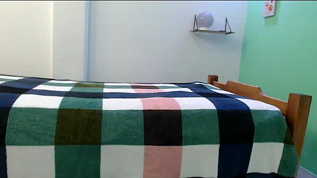 Snapshot of evaleribigtits18 chatting on 02-23-26, 02:02 evaleribigtits18 online show from 02-23-26, 02:02