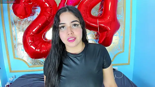 melaniecooperr online show from 02-12-26, 04:45